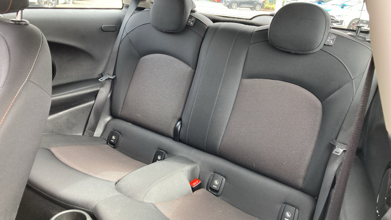 MINI Hatchback 1.5 Cooper Classic II 3dr Petrol Hatchback